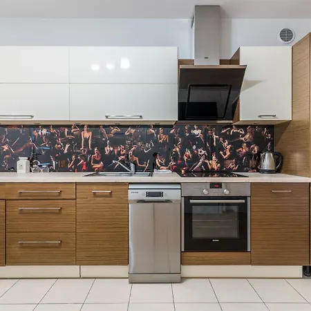 Direct - Charming Place, 5 Minutes To Old Town Проживание в семье *